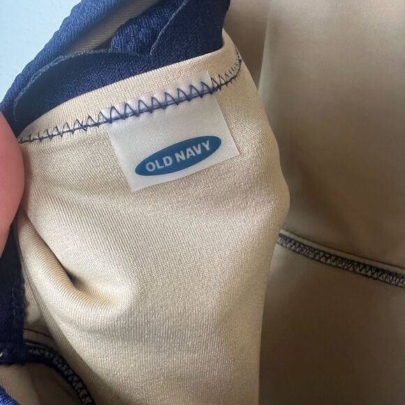 Old Navy Textured Scallop-Edged Cutout Swimsuit for Girls size XXL(16) - Picture 4 of 4